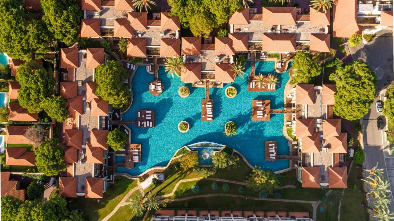 Lake Villa