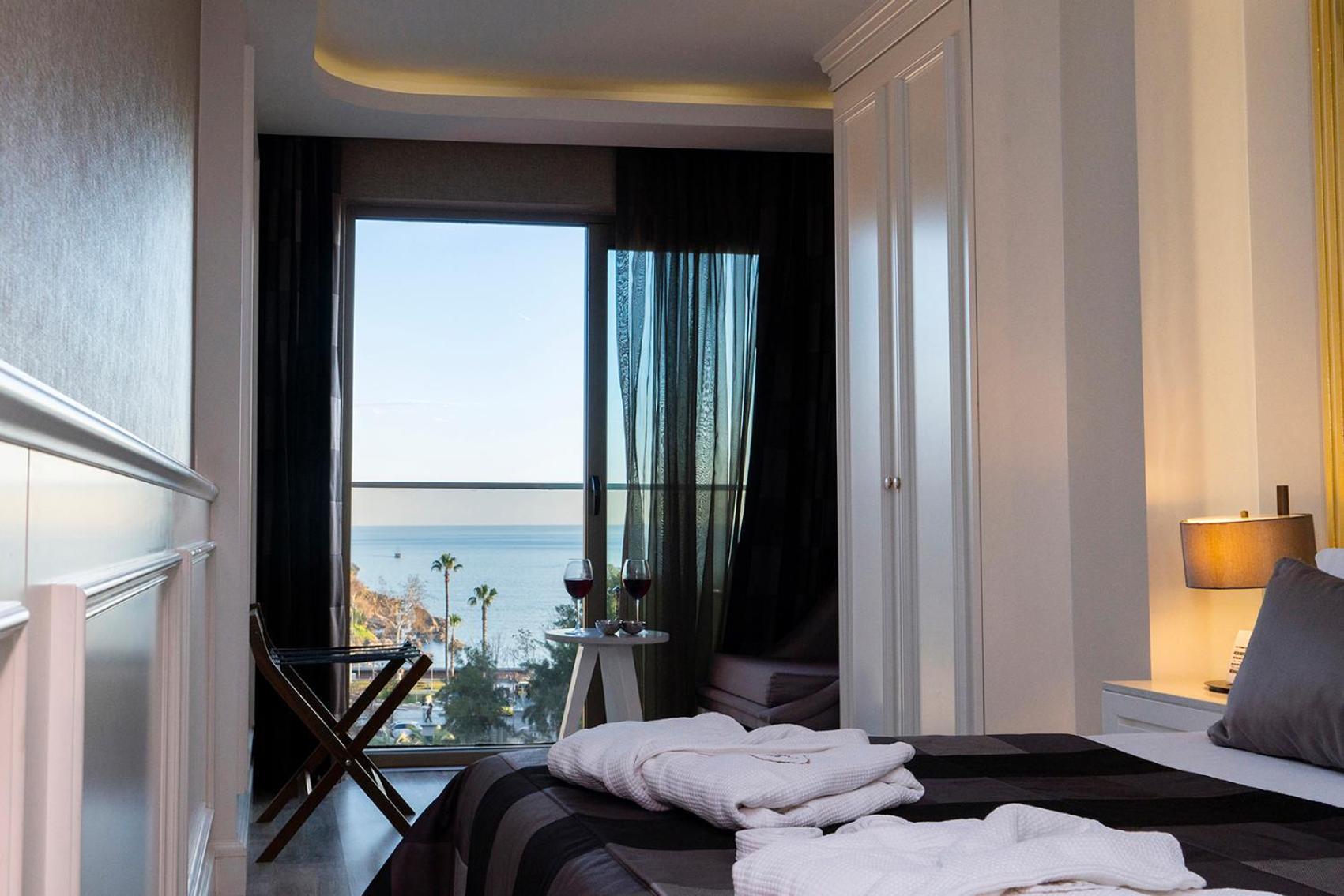 Double Room Sea View,1216444300:JPEG