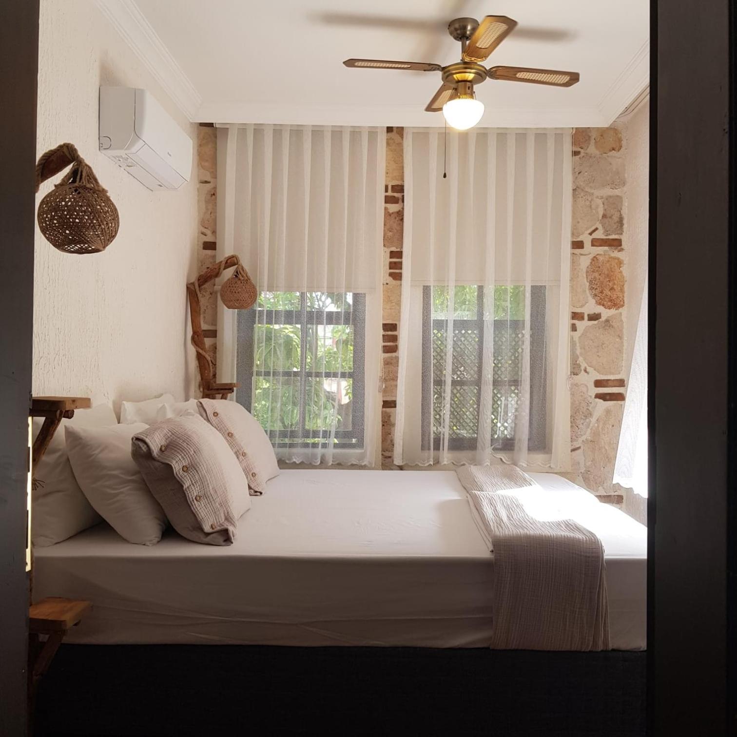 Double or Twin Room Private Bathroom