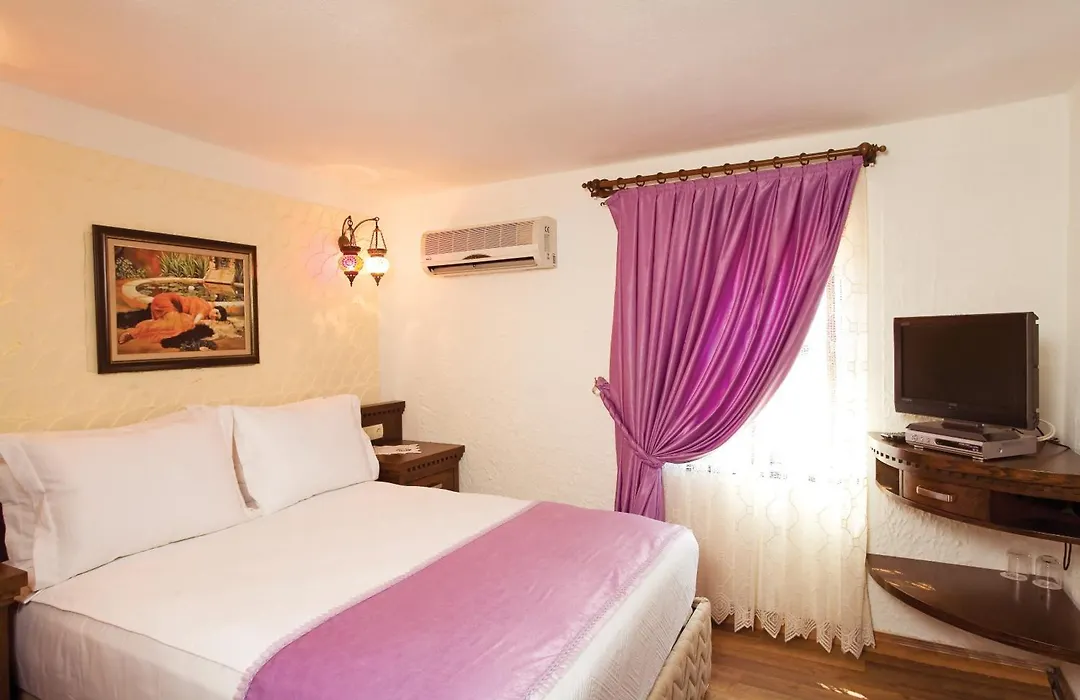 Cicerone Lodge Hotel-1
