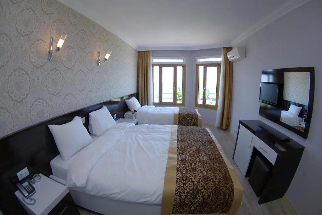 Altes Hotel-1