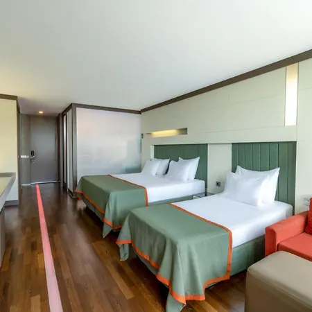 Nirvana Cosmopolitan Hotel-2