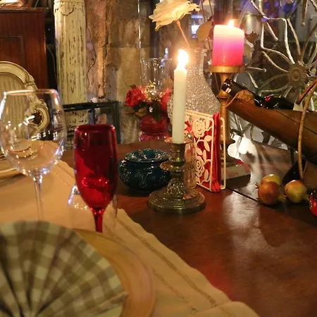 Nensie'S Boutique Hotel-3